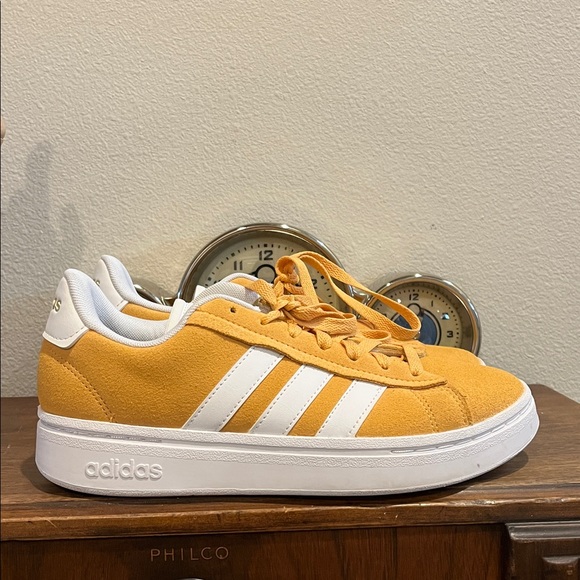 Adidas Suede Sneakers - Picture 3 of 14